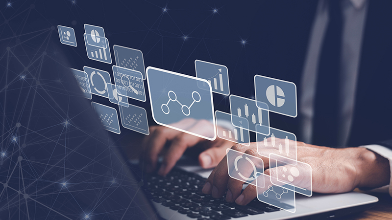 WEBサイトを更に詳しく解析している様子